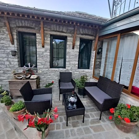 "Villa 70" Guesthouse Gjirokastra Kültér fotó