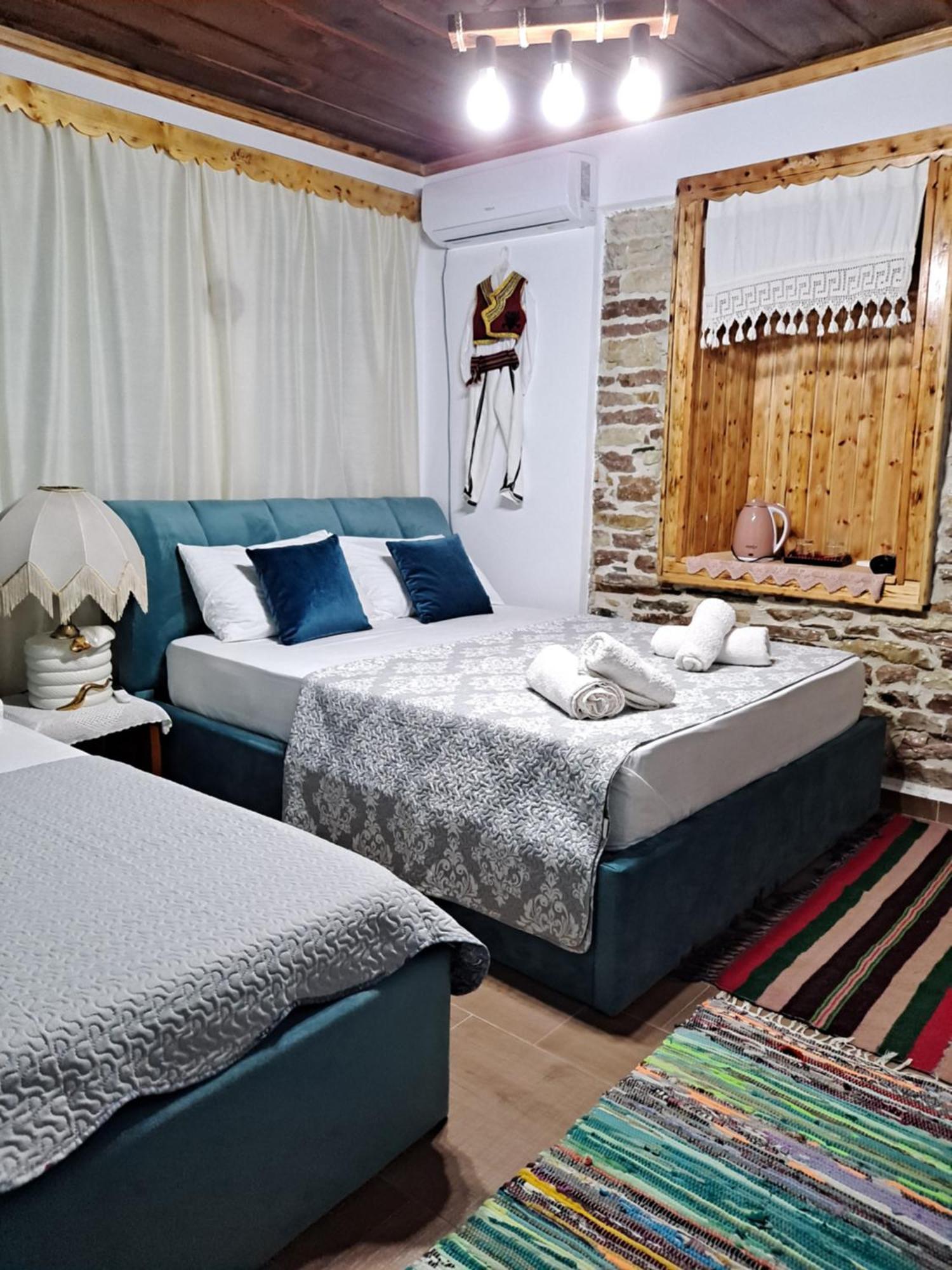 "Villa 70" Guesthouse Gjirokastra Kültér fotó