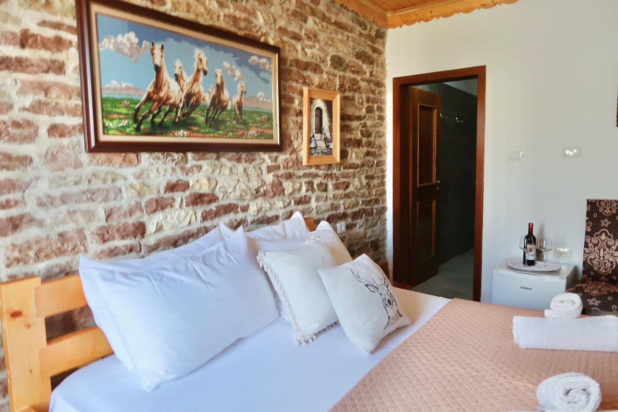 "Villa 70" Guesthouse Gjirokastra Kültér fotó