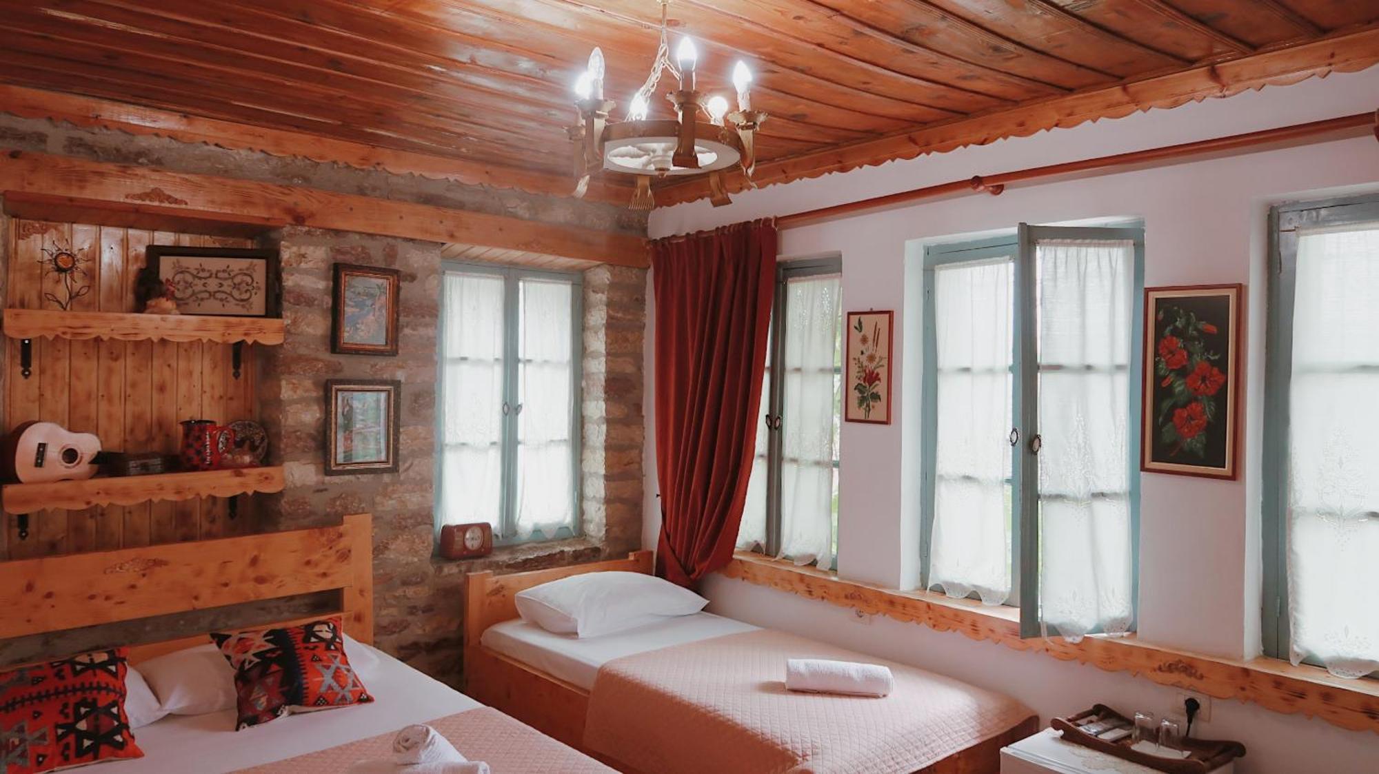 "Villa 70" Guesthouse Gjirokastra Kültér fotó